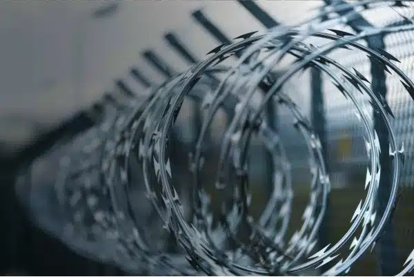 Telaviv Telas: Especialista em concertina e alambrados atendendo Itu, Sorocaba, Indaiatuba e Grande São Paulo.